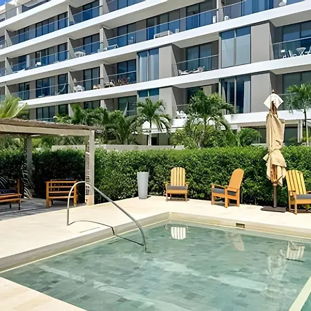 Apartamento Acceso Directo Al Mar Con Piscina